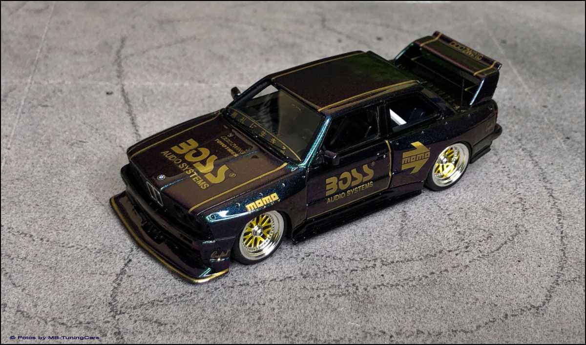 1:64 BMW E30 WIDEBODY - PURPLE CHAMELEON COLOR - LIMITED EDITION 199 Stk. inkl OVP